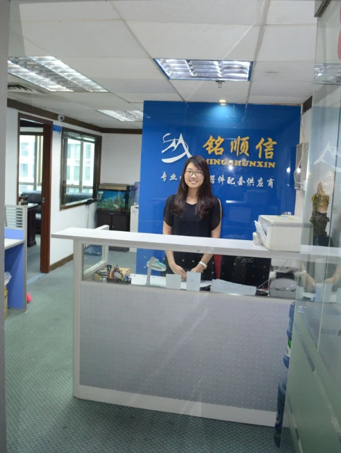 Mở rộng đội ngũ và chuyển đến Rooms 1902–1903, Block A, Jiahe Huaqiang Building năm 2013